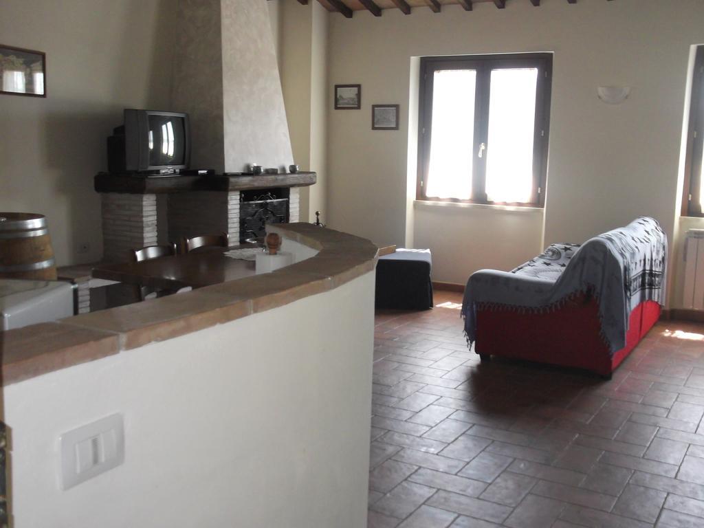 Il Laghetto Agriturismo Villa Manciano Bilik gambar