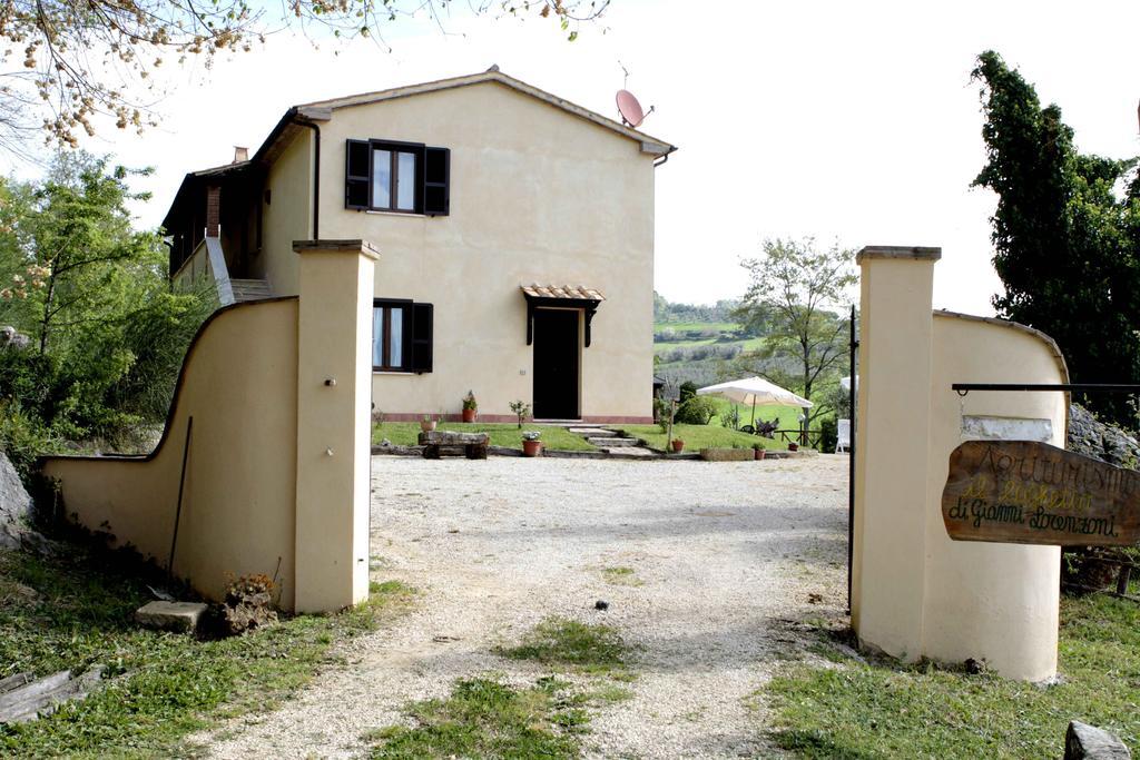 Il Laghetto Agriturismo Villa Manciano Luaran gambar